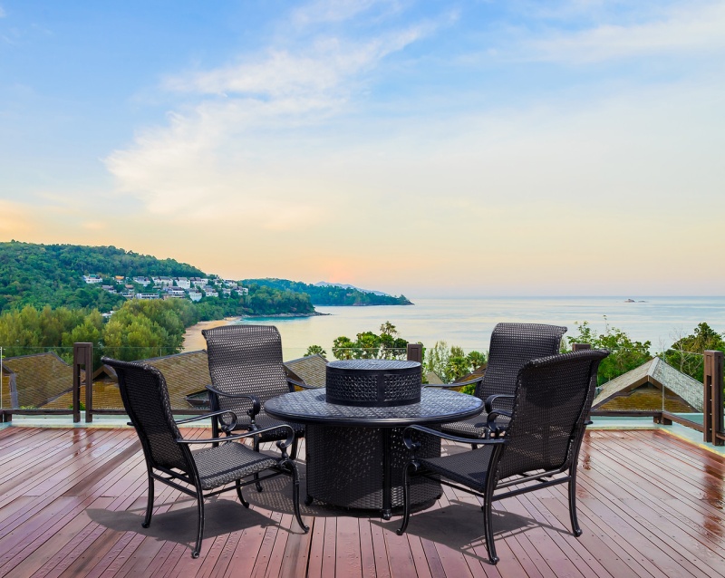 Wyndermere All Inclusive Outdoor Gas Firepit Club Table Set
