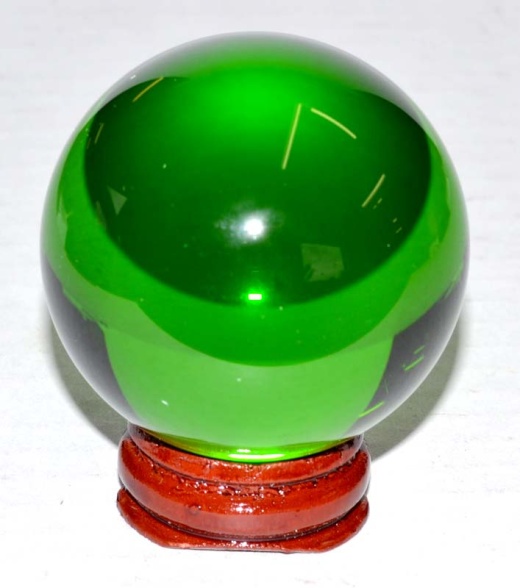80Mm Green Gazing Ball - A Powerful Tool for Divination and Reflection