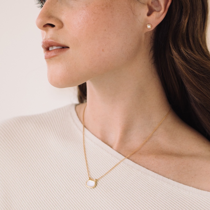 Kendall Pearl Pendant - Gold