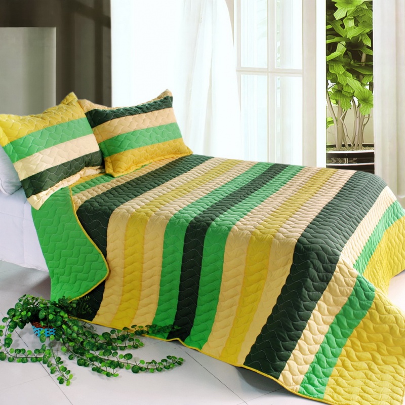 3Pc Vermicelli-Quilted Striped Quilt Set - Green World