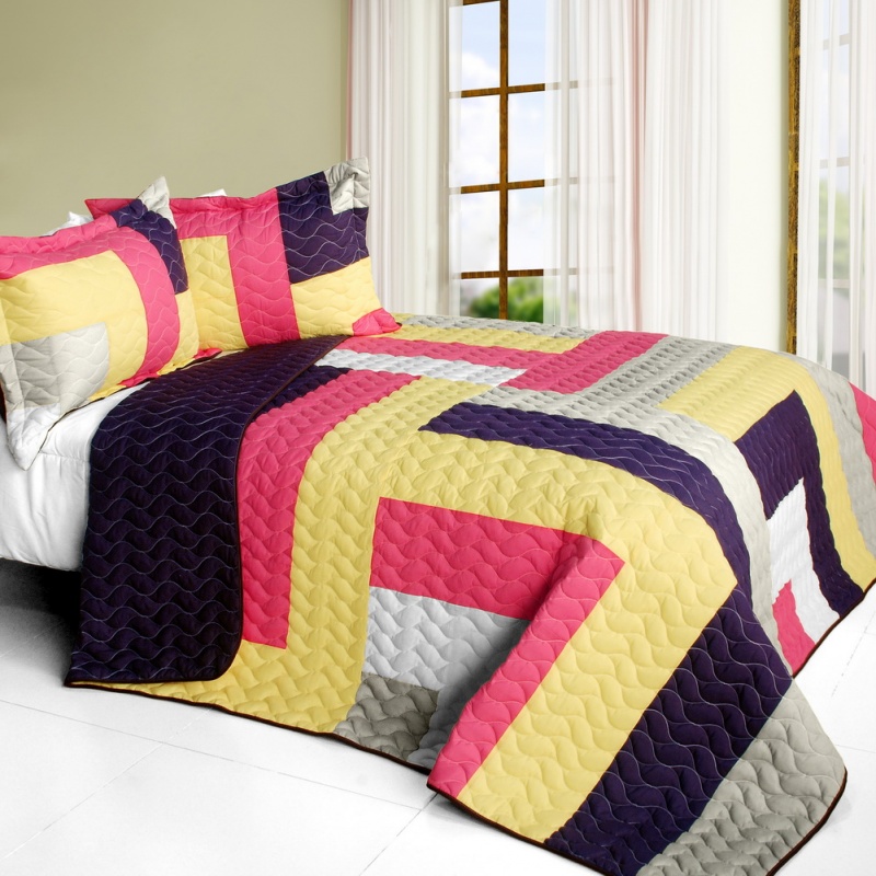 3Pc Vermicelli - Quilted Patchwork Quilt Set - Bright Spring Day