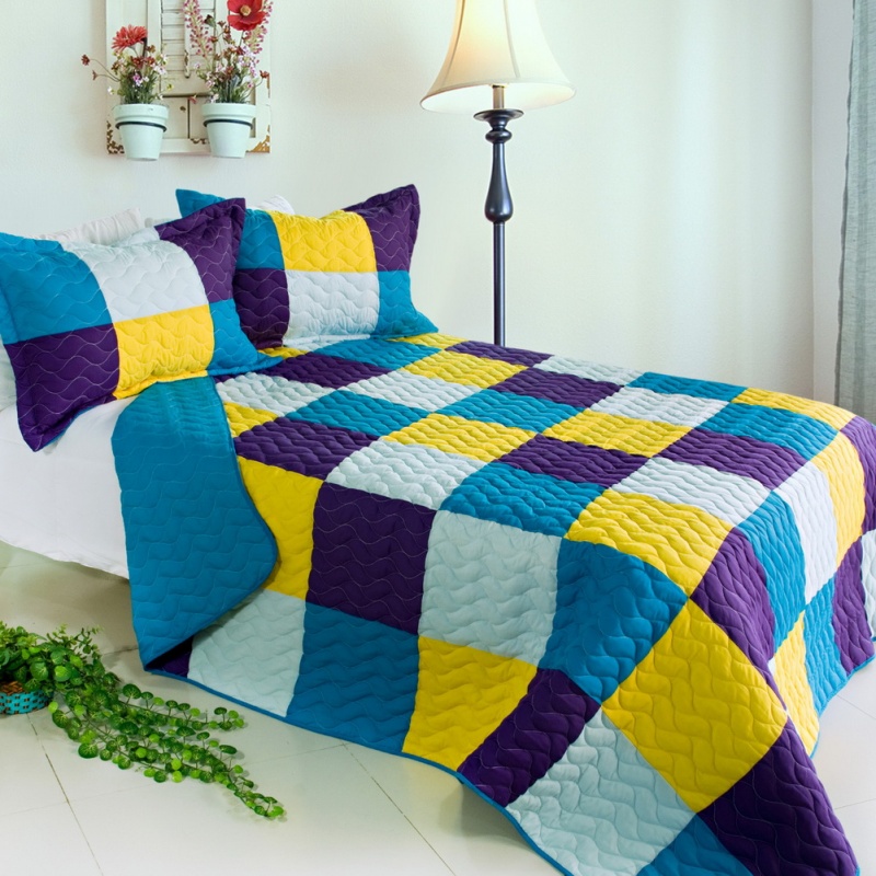 3Pc Vermicelli-Quilted Patchwork Quilt Set - Rhapsody