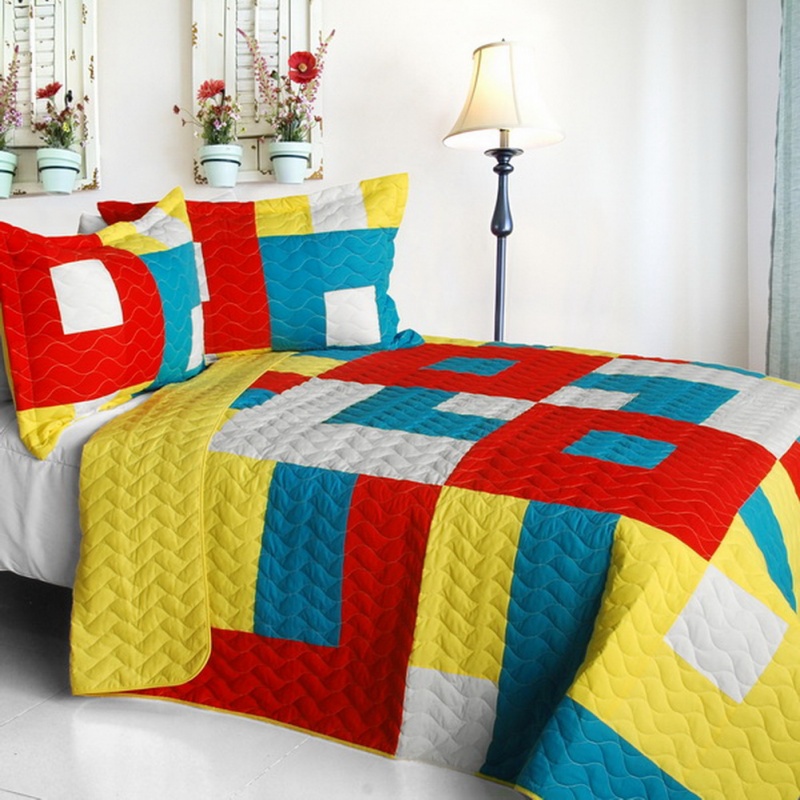 3Pc Vermicelli-Quilted Patchwork Quilt Set - Flying Chess