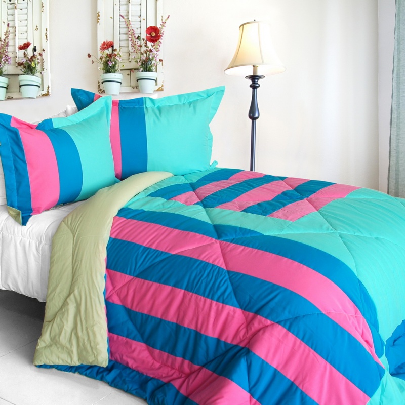 Quilted Patchwork Down Alternative Comforter Set - Great Hometown