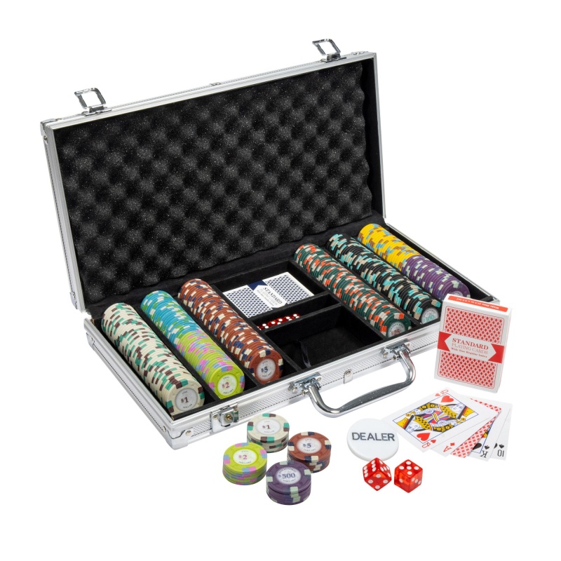 300Ct Claysmith Gaming Poker Knights Chip Set In Aluminum