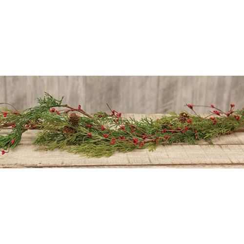Evergreen Pine W/Red Pips Garland