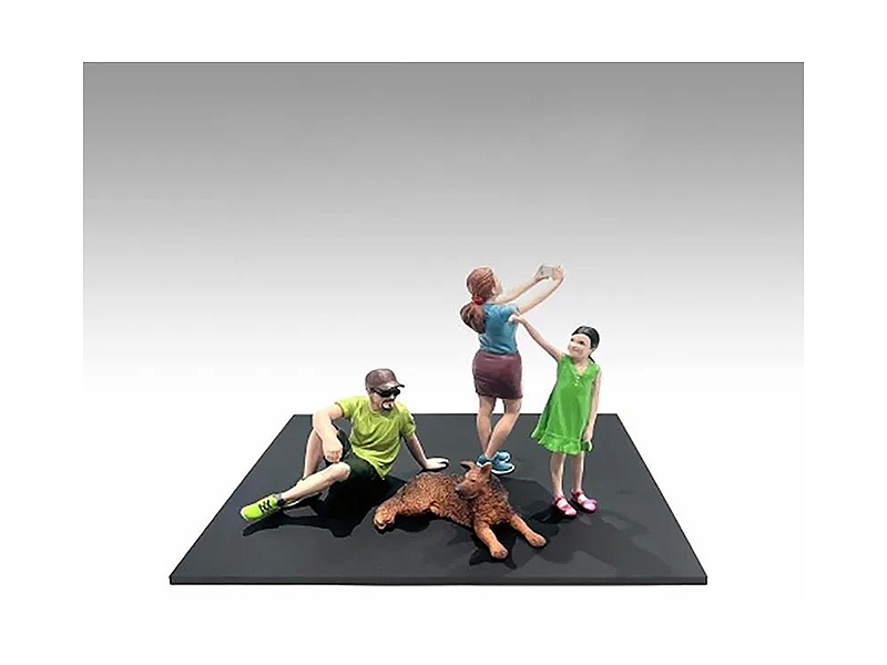 Figure18 Series 1 9 Piece Figure Set for 1/18 Scale Models by American Diorama