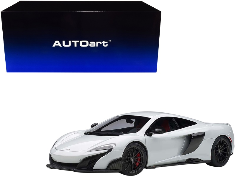 Mclaren 675Lt Silica White 1/18 Model Car By Autoart