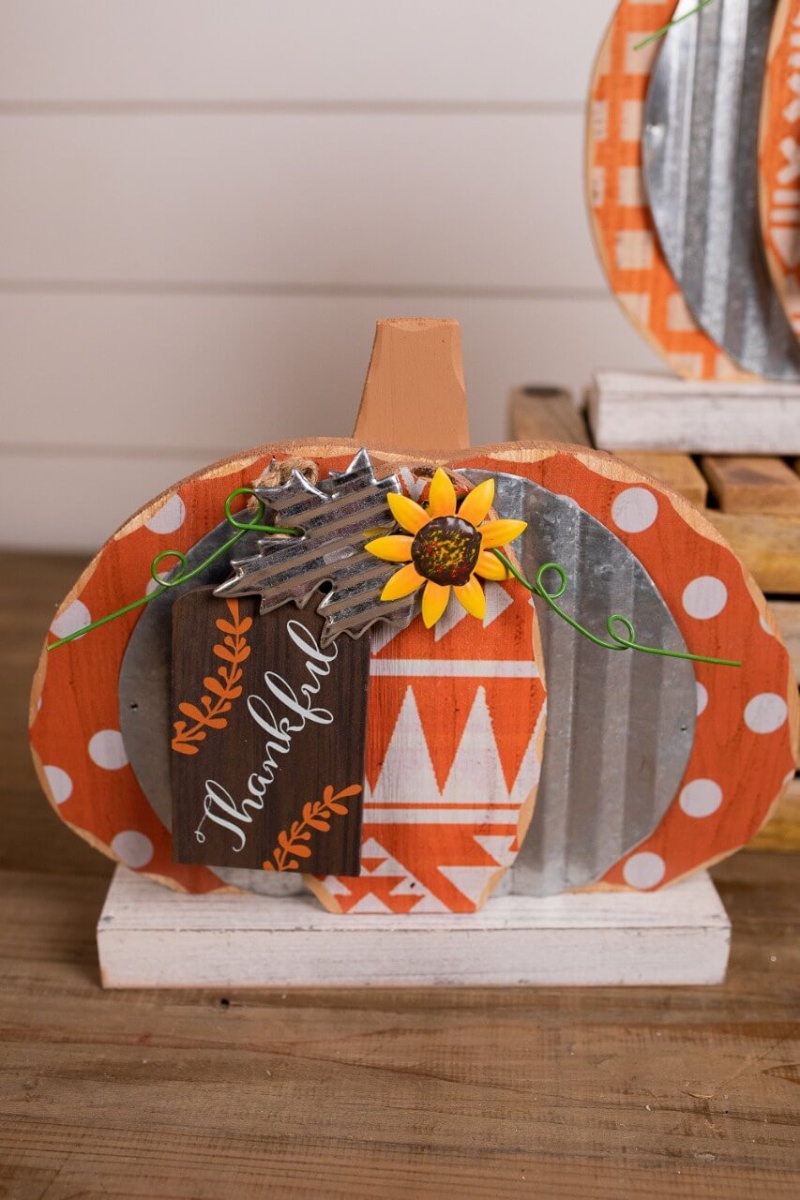 2.5 x 10 Yard Pumpkins on Black and White Checkered Ribbon