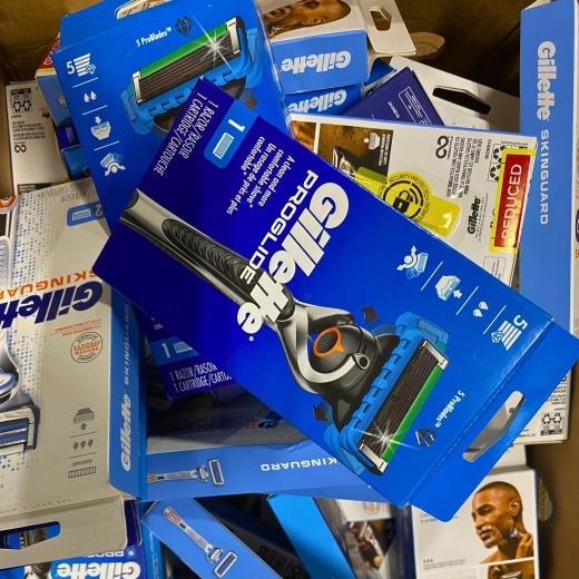 Gillette Razors Include Gillette Skinguard , Gillette Proglide Chill , Gillette Proglide (38 Pcs Lot)