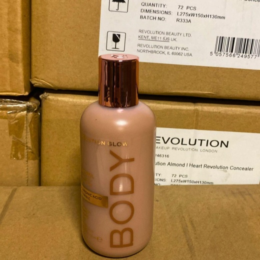 Revolution Glow Body Veil Face & Body Foundation Hyaluronic Acid & Vitamin C 4.05Oz (30 Pcs Lot)