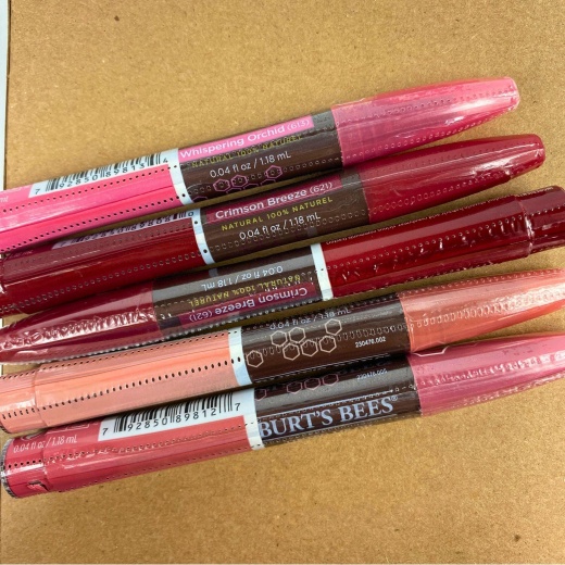 Burt's Bees Tinted Lip Oil Assorted Mix 100% Natural 0.04Oz (70 Pcs Lot)