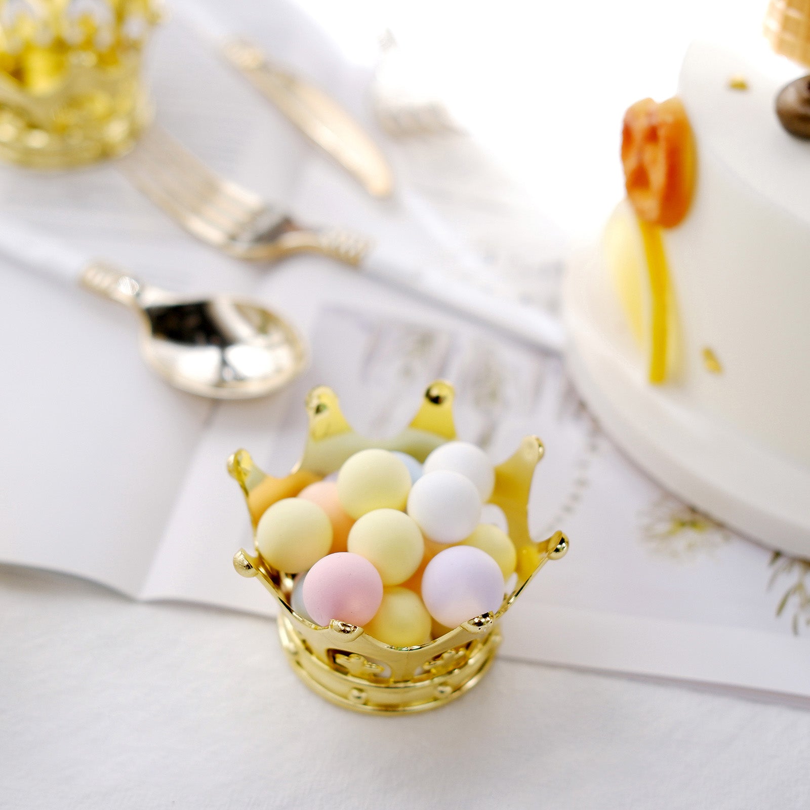 Fillable Gold Crown with Pouch Crown Party Favor with Dome Crown Table  Centerpiece Decorative Crown Candy Storage Boxes Golden Crown Candy  Containers