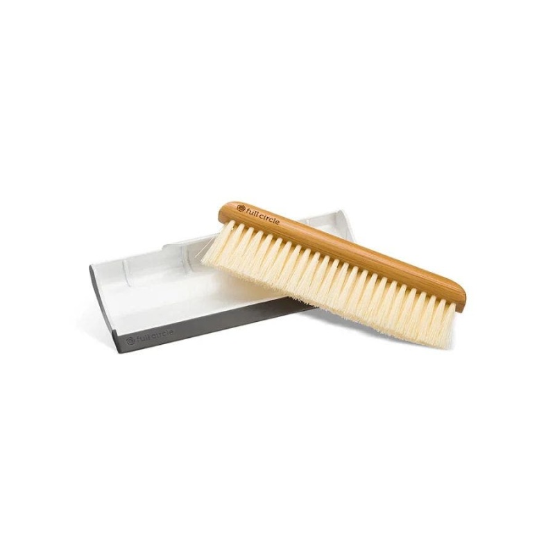Full Circle White Crumb Runner Counter Sweep & Squeegee