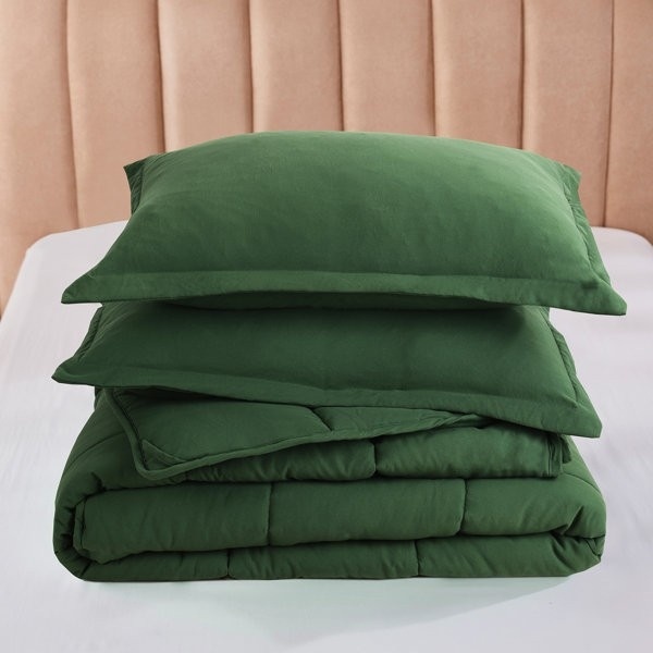 Queen Size Green 3 Piece Microfiber Reversible Comforter Set