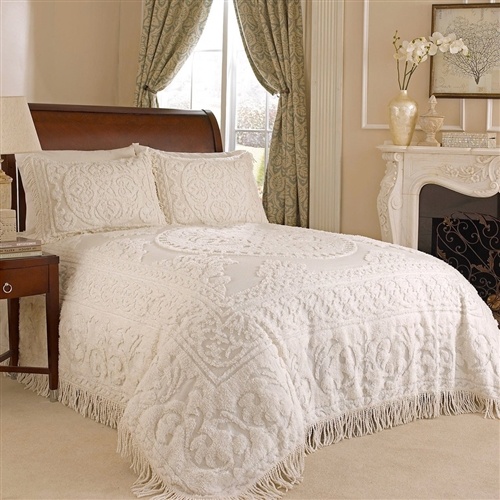 King Size 100% Cotton Chenille Bedspread In Ivory with 2 Standard Size Pillow Shams