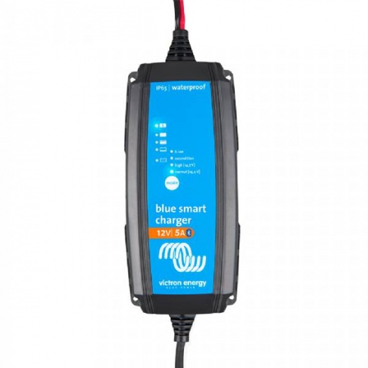 Victron Energy Bluesmart IP65 Charger 12/5(1) 120V Nema 1-15P Retail