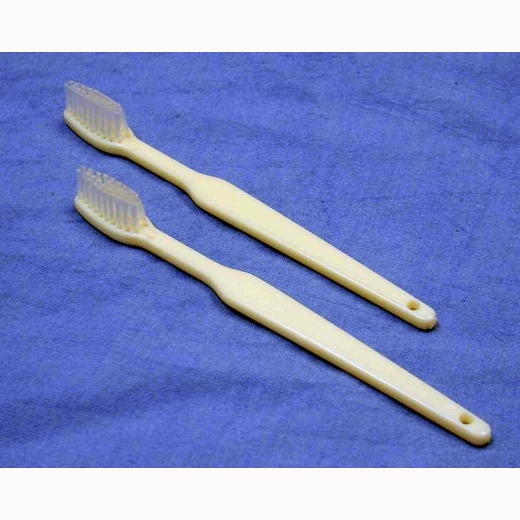 Mckesson 16-Tb39 Medi-Pak Ivory Medium Toothbrush-144/Box