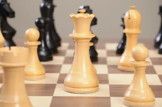 A king as a piece - FIDE - International Chess Federation