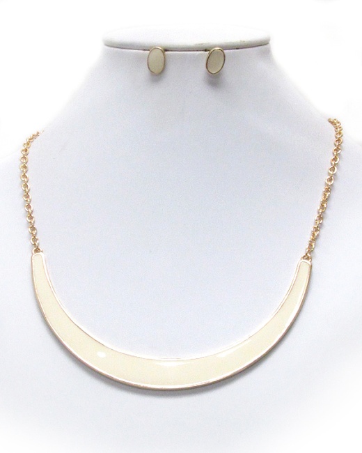 Epoxy Crescent Half Choker Necklace Earring Set