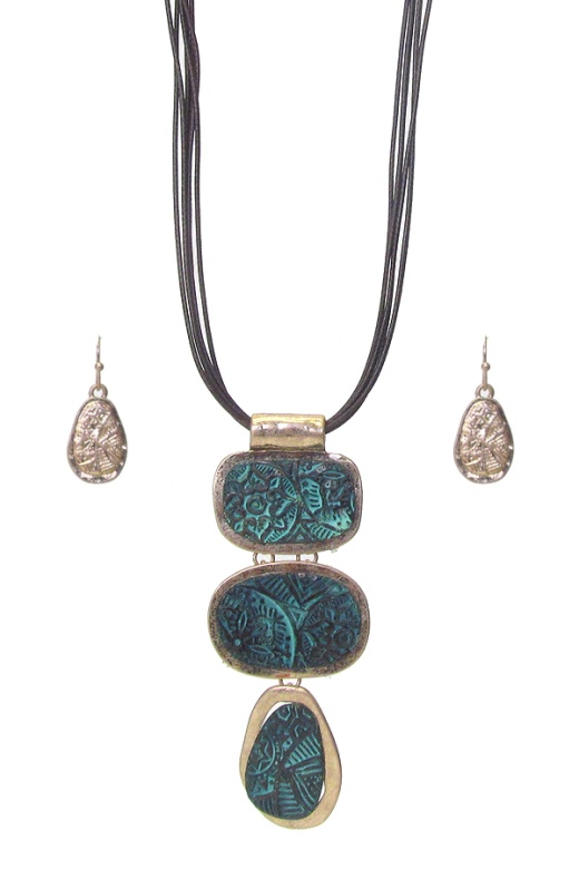 Textured Triple Metal Pendant and Multi Cord Necklace Set - WGPT