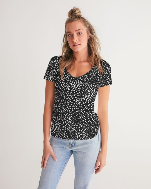 Women's V-Neck Tee Cheetah Black
