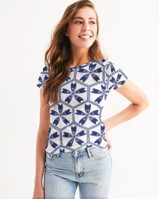 Women's Tee Sakura