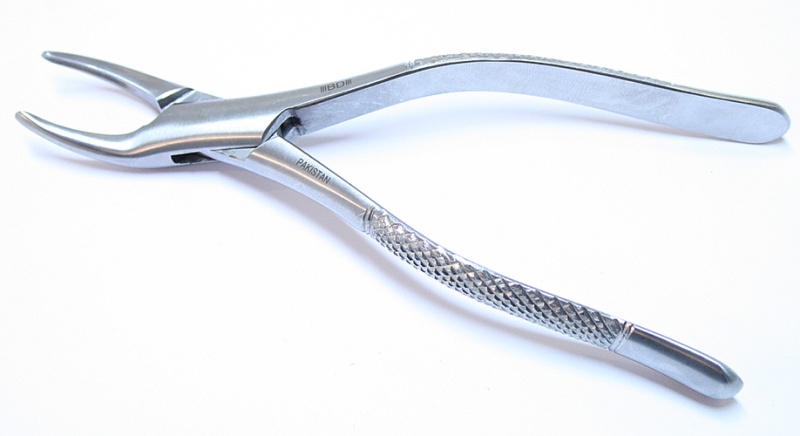 Dental Instruments Extracting Forceps #69