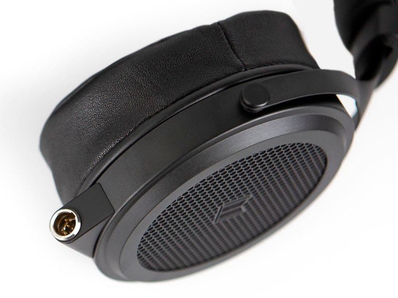 Monolith M1570 Over Ear Open Back Balanced Planar Headphones