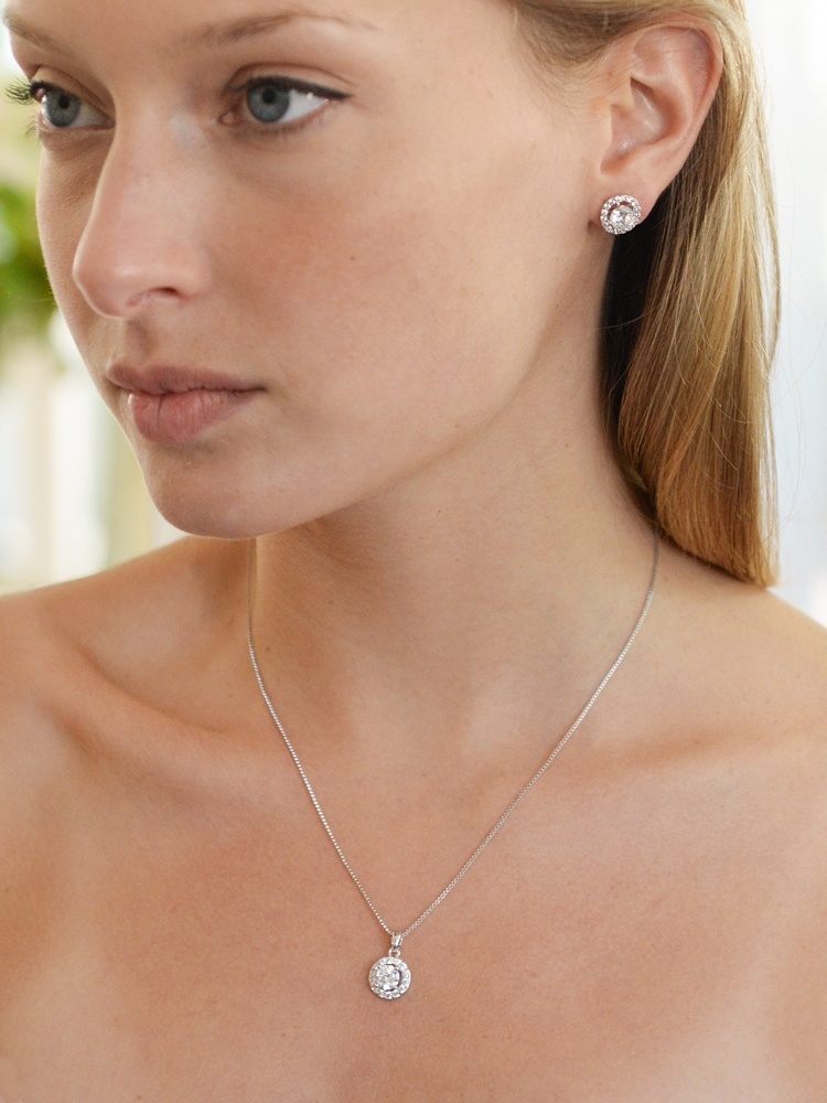 Gleaming Cubic Zirconia Round Shape Halo Necklace And Stud Earrings Set