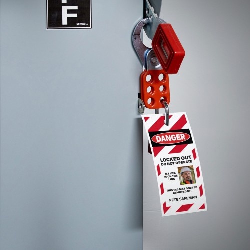 Avery® Ultraduty Lock Out Tag Out Hang Tags