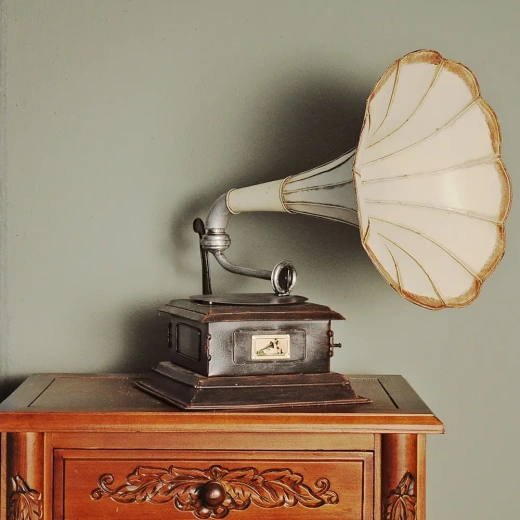 1911 HMV Gramophone Monarch Model V Display-Only