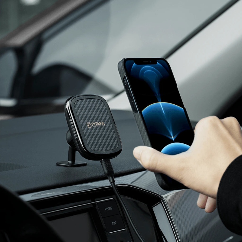 Magez Case For Iphone 12 Series & In-Car Wireless Charging Kit