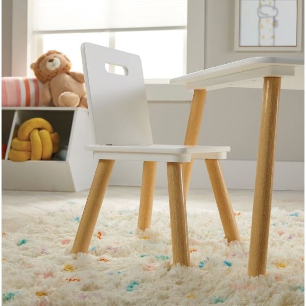 Briggle Activity Table And Chairs, White