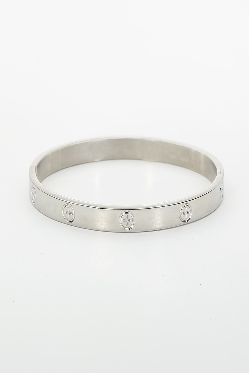 Zilarra Love Bracelet - Silver Zilarra Love Bracelet - Silver Color One Color Size One Size