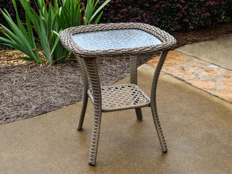 Rio Vista 2-Piece Outdoor Wicker Glider Chair And Table Set