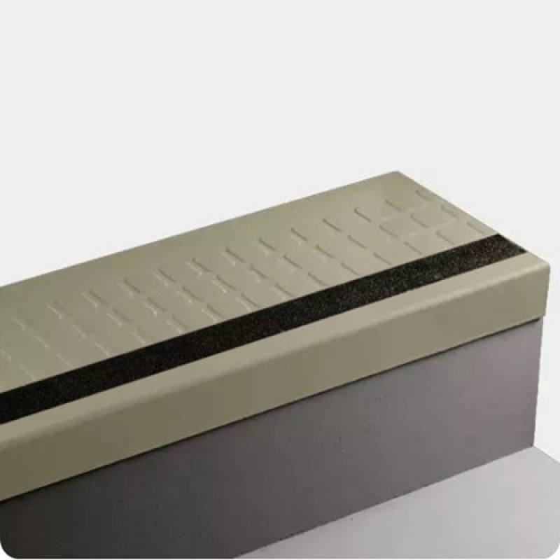 Johnsonite Iguana Raised Square Rubber Moulding / Trim