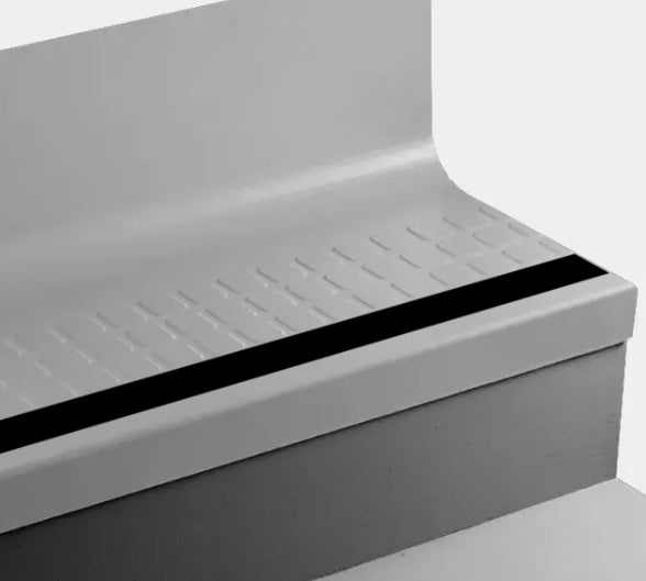 Johnsonite Platinum Raised Square Rubber Stair Tread
