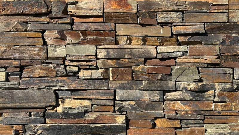 Natural Gold Slate Ledgestone - Natural Cleft - 8" X 22"