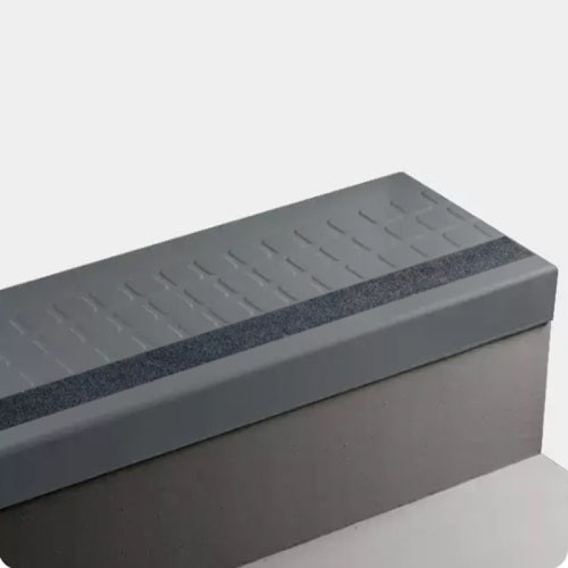 Johnsonite Harbour Raised Square Rubber Stair Tread