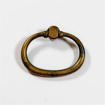 Marella Distressed Oval Ring Pull
