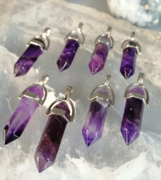 Hexagonal Natural Crystal Pendant : Amethyst