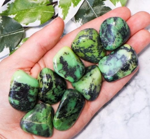 Natural Tumble Stone : Green Nephrite Jade