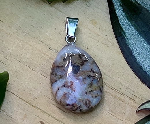 Natural Tear Drop Pendant : Crazy Lace