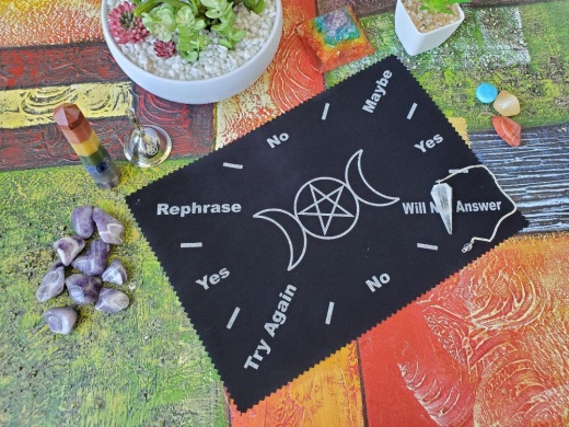 Pendulum Mat - Triple Moon