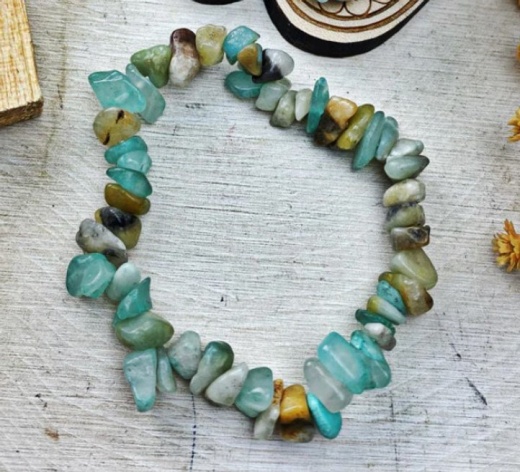 Stretchable Chips Stone Bracelet : Amazonite
