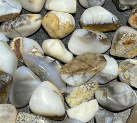 Natural Tumble Stone : Gray Brown Chalcedony